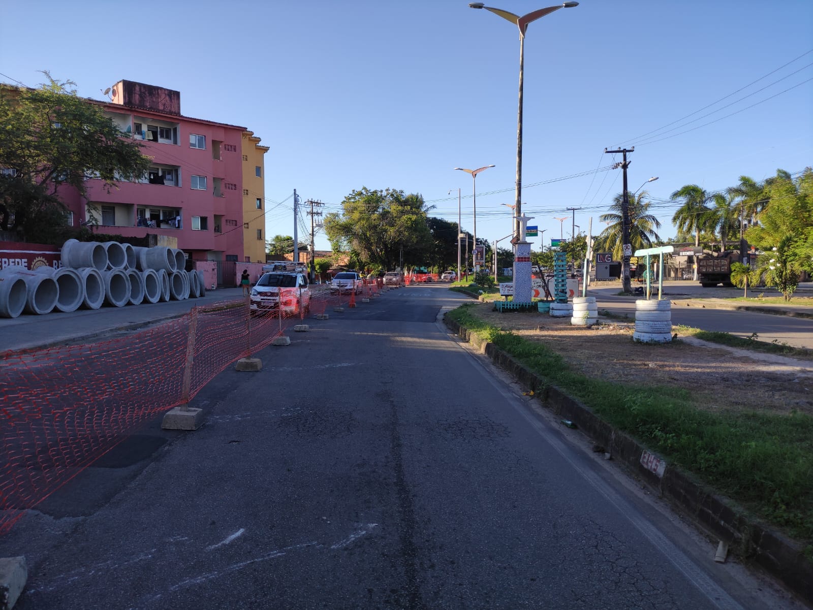 obras na av. paulino rocha